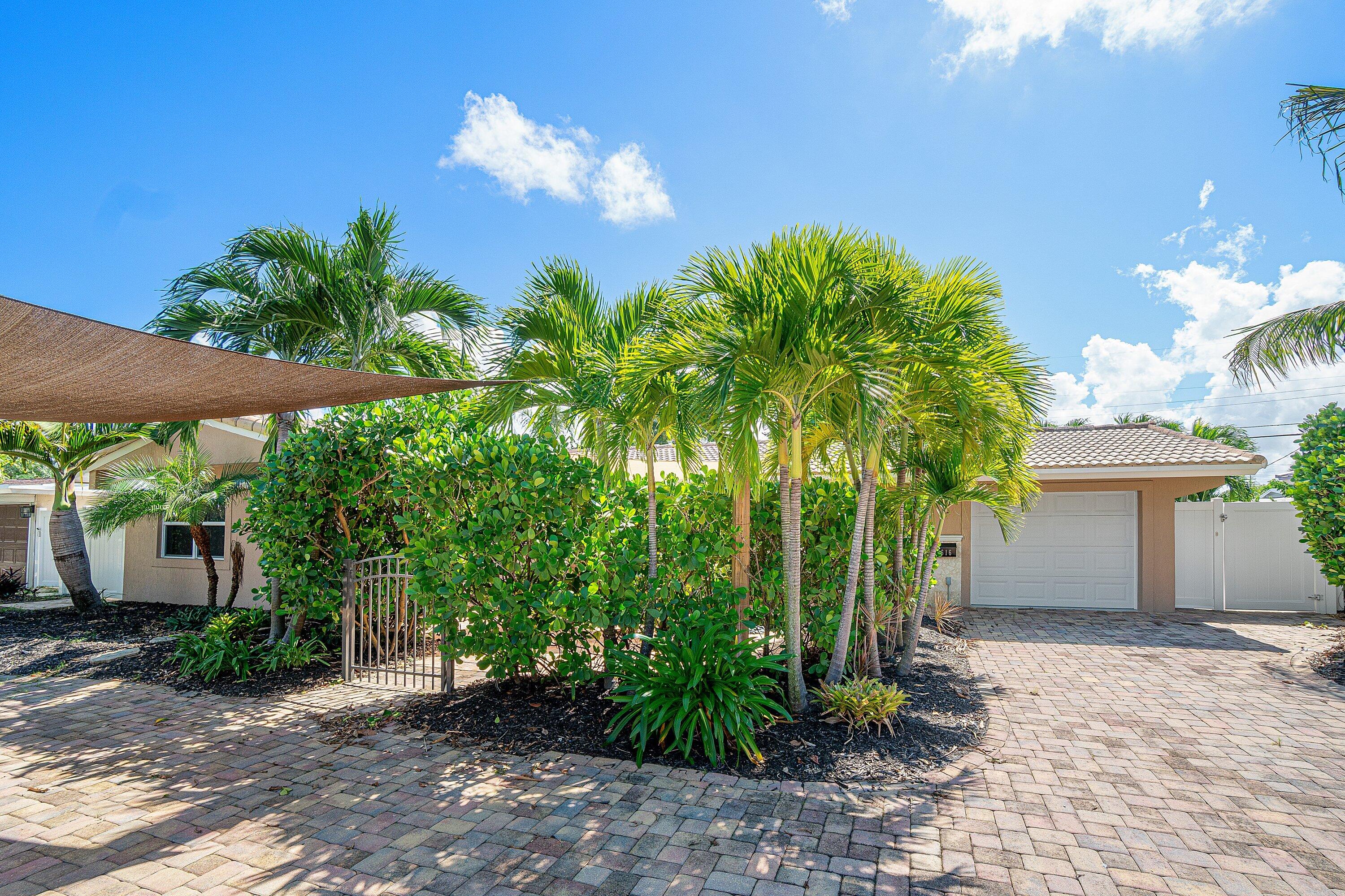 1616 SE 4TH Street