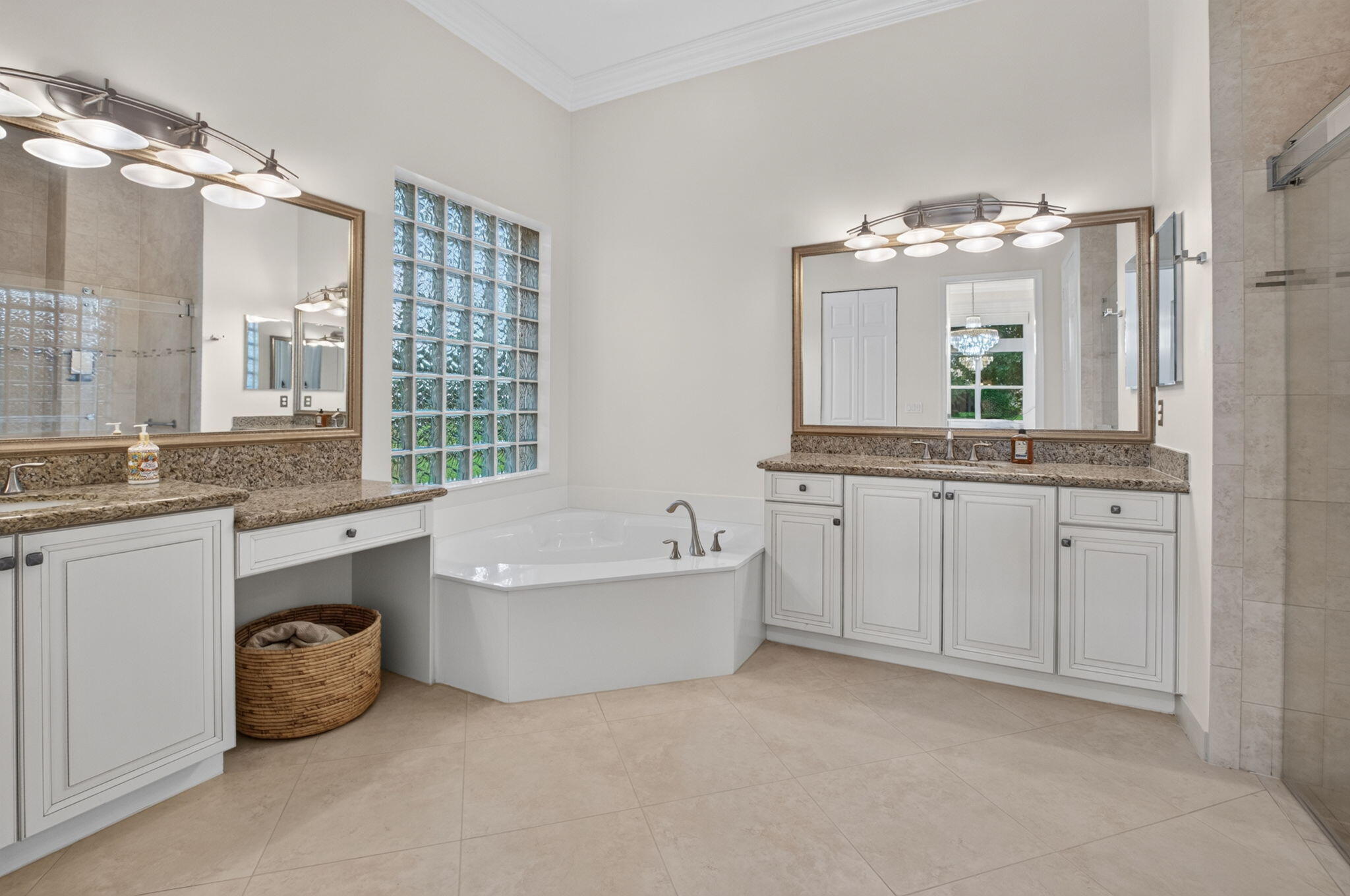 9088 Ribbons Ridge Point