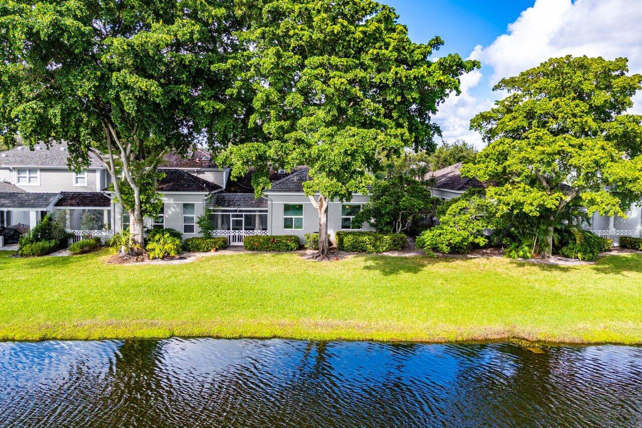 5798 NW 39TH Avenue