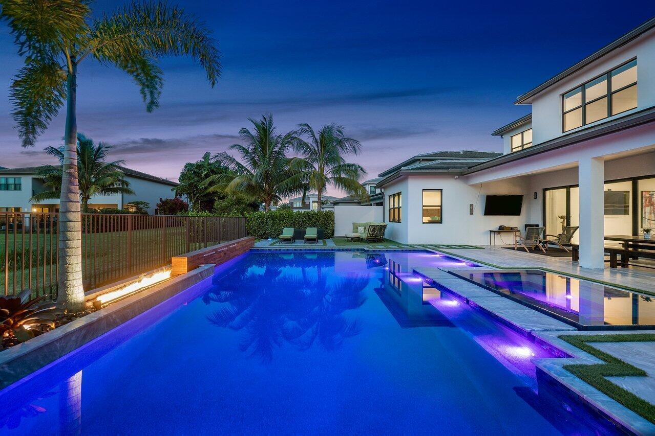 17166 WANDERING WAVE Avenue
