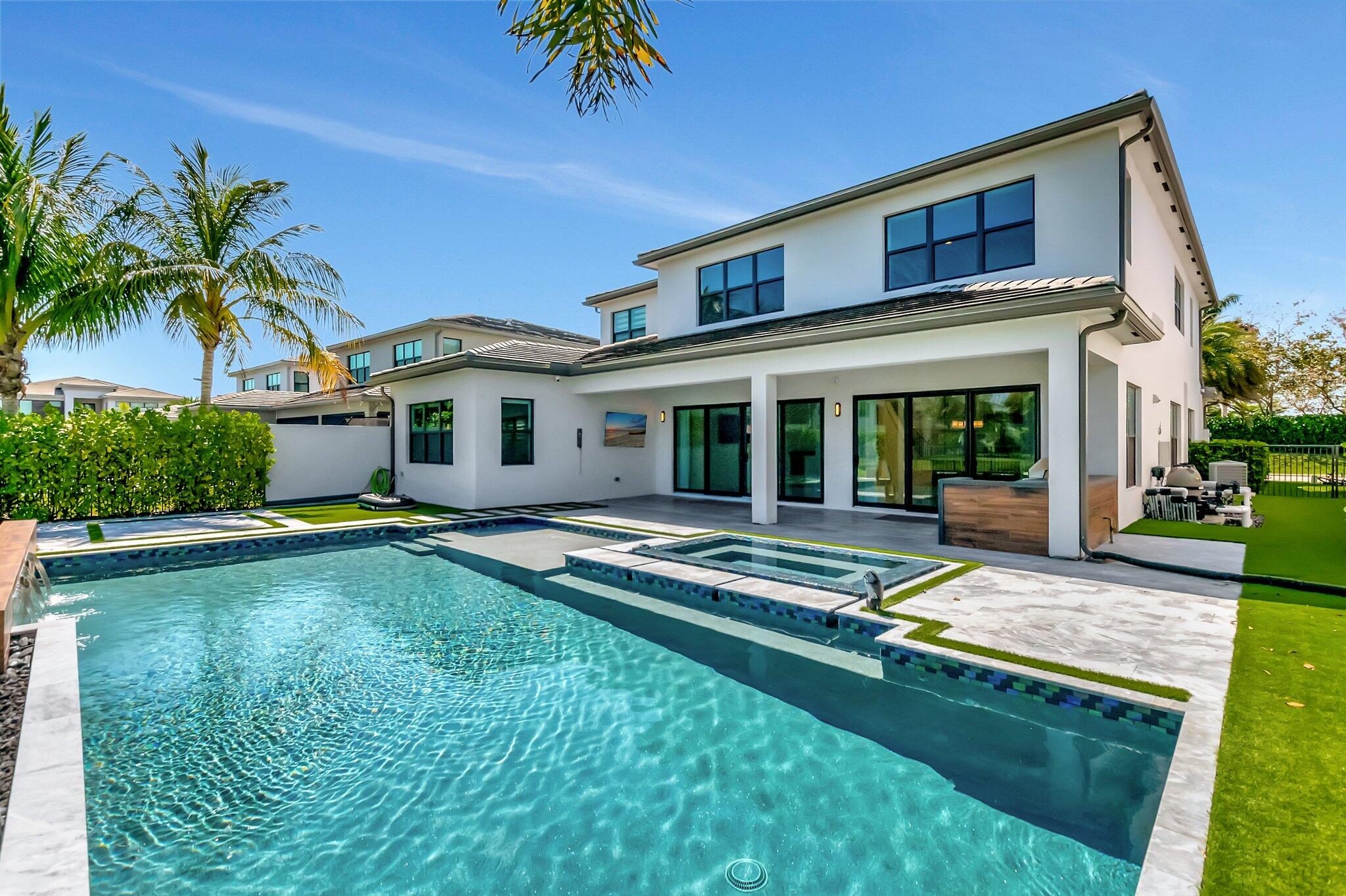 17166 WANDERING WAVE Avenue