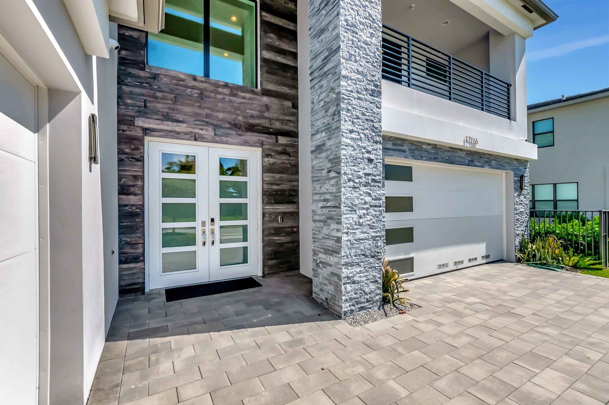 17166 WANDERING WAVE Avenue