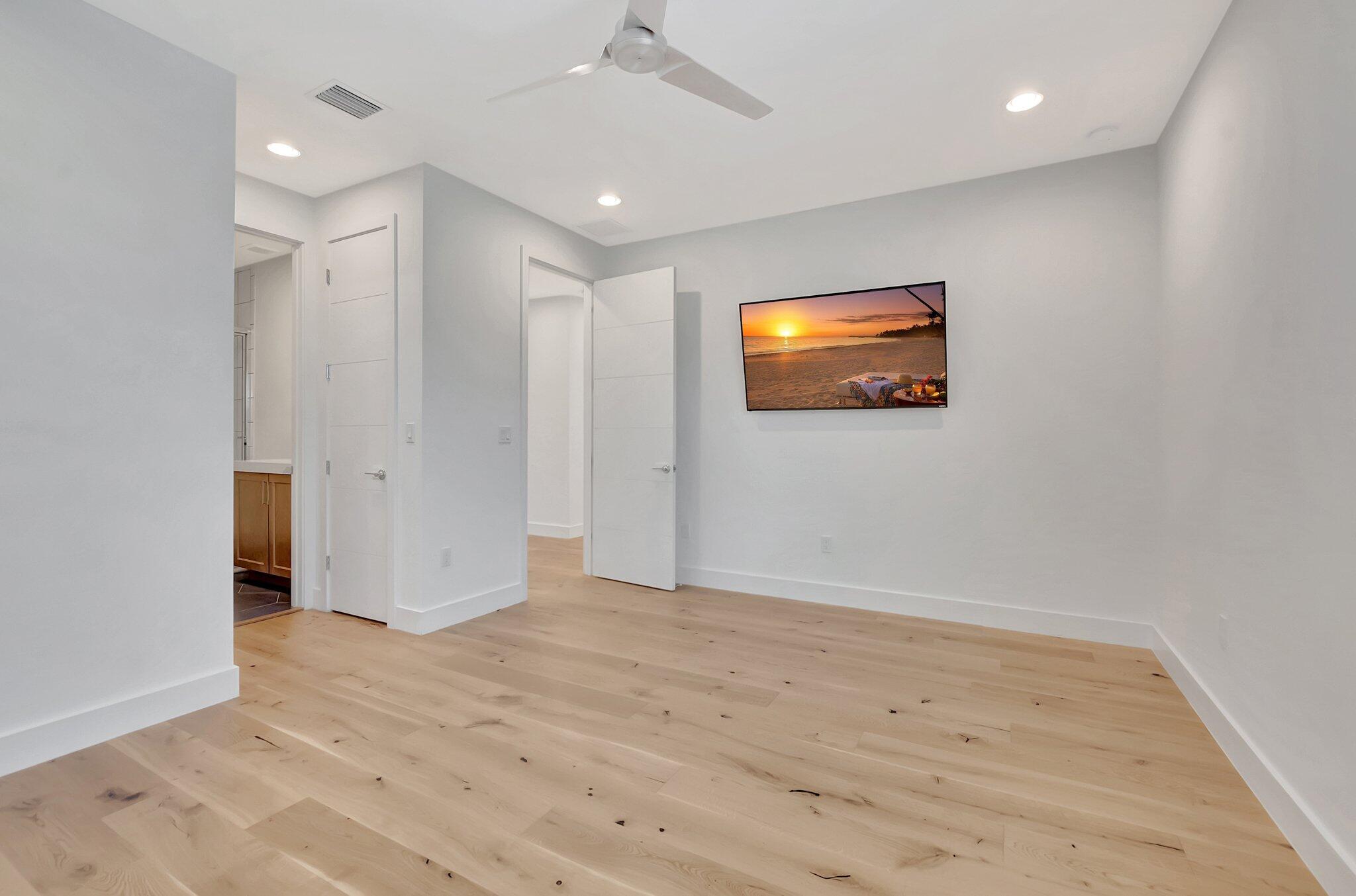 17166 WANDERING WAVE Avenue