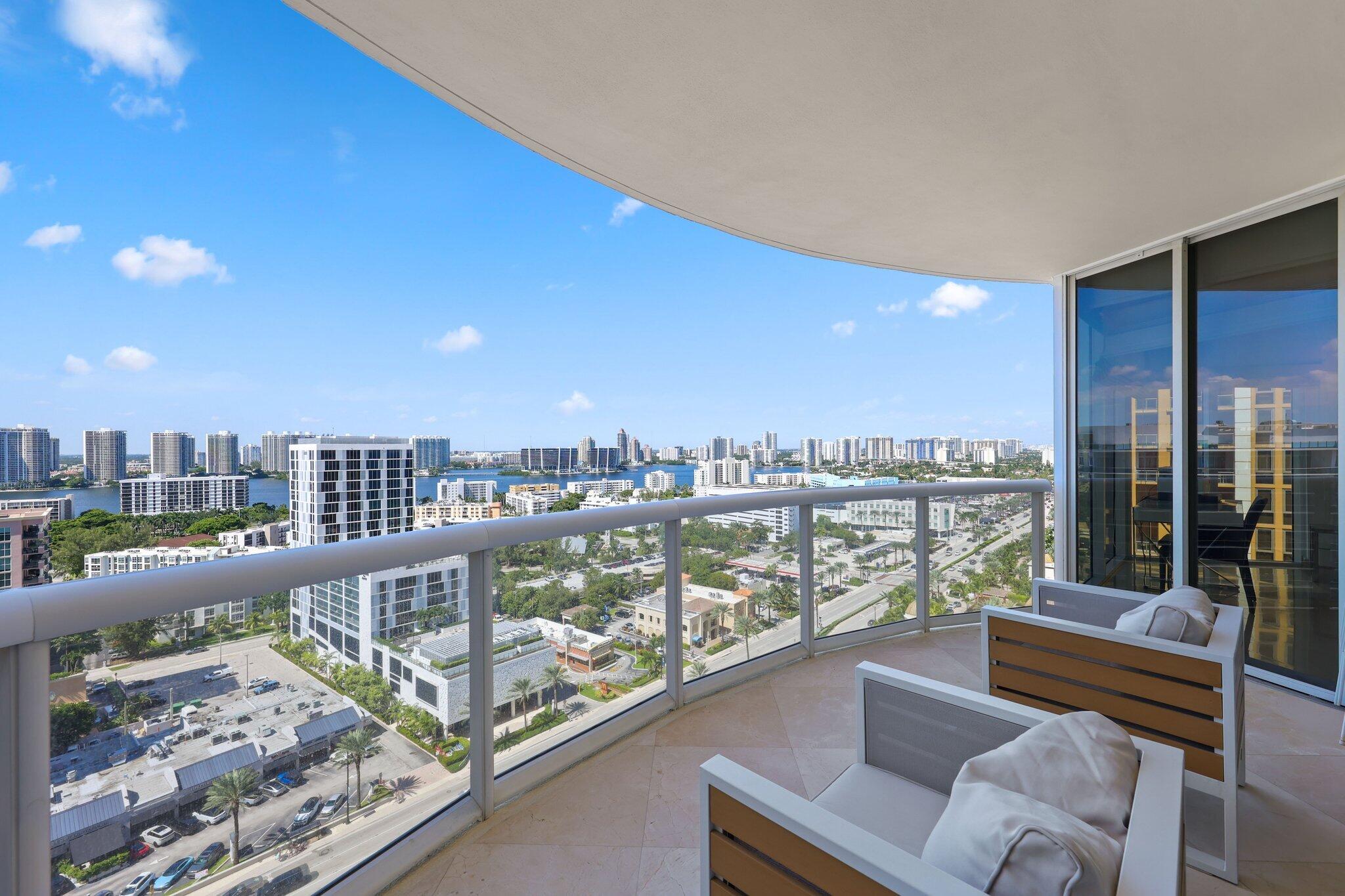17555 COLLINS Avenue 2106