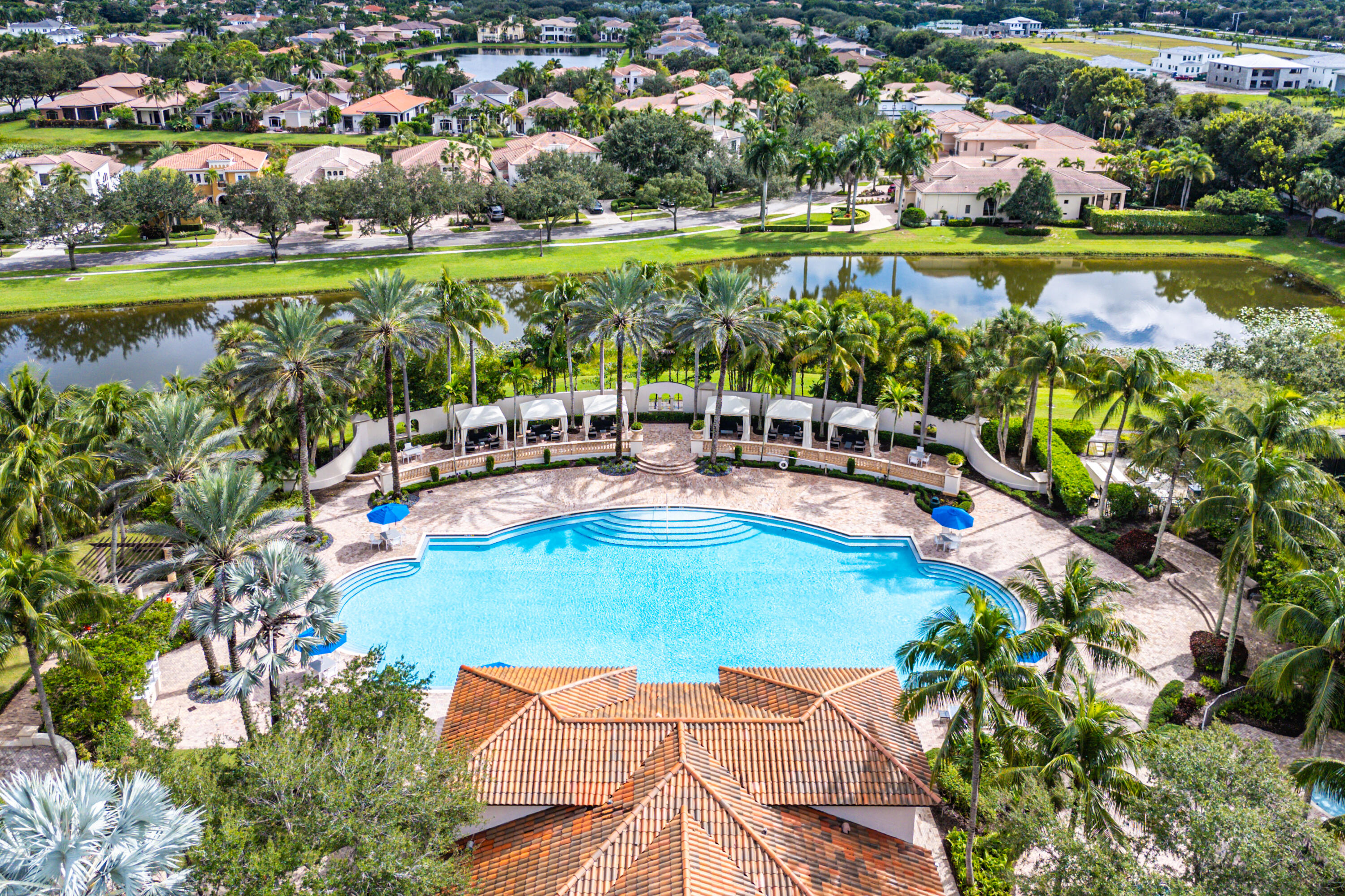 17963 LAKE AZURE Way