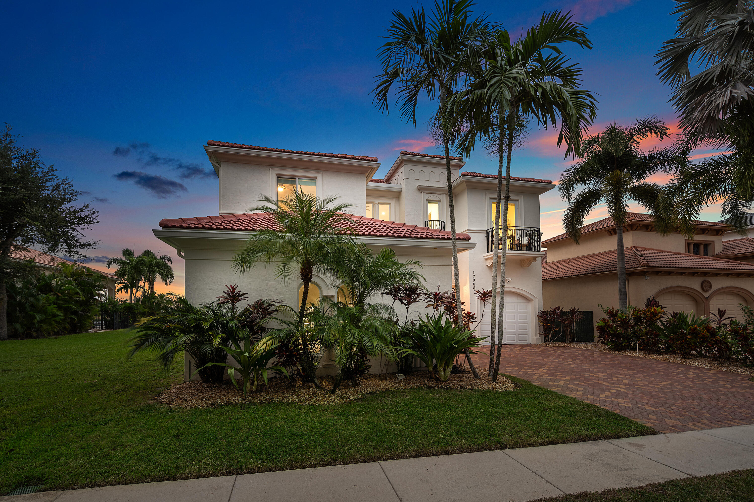 17963 LAKE AZURE Way