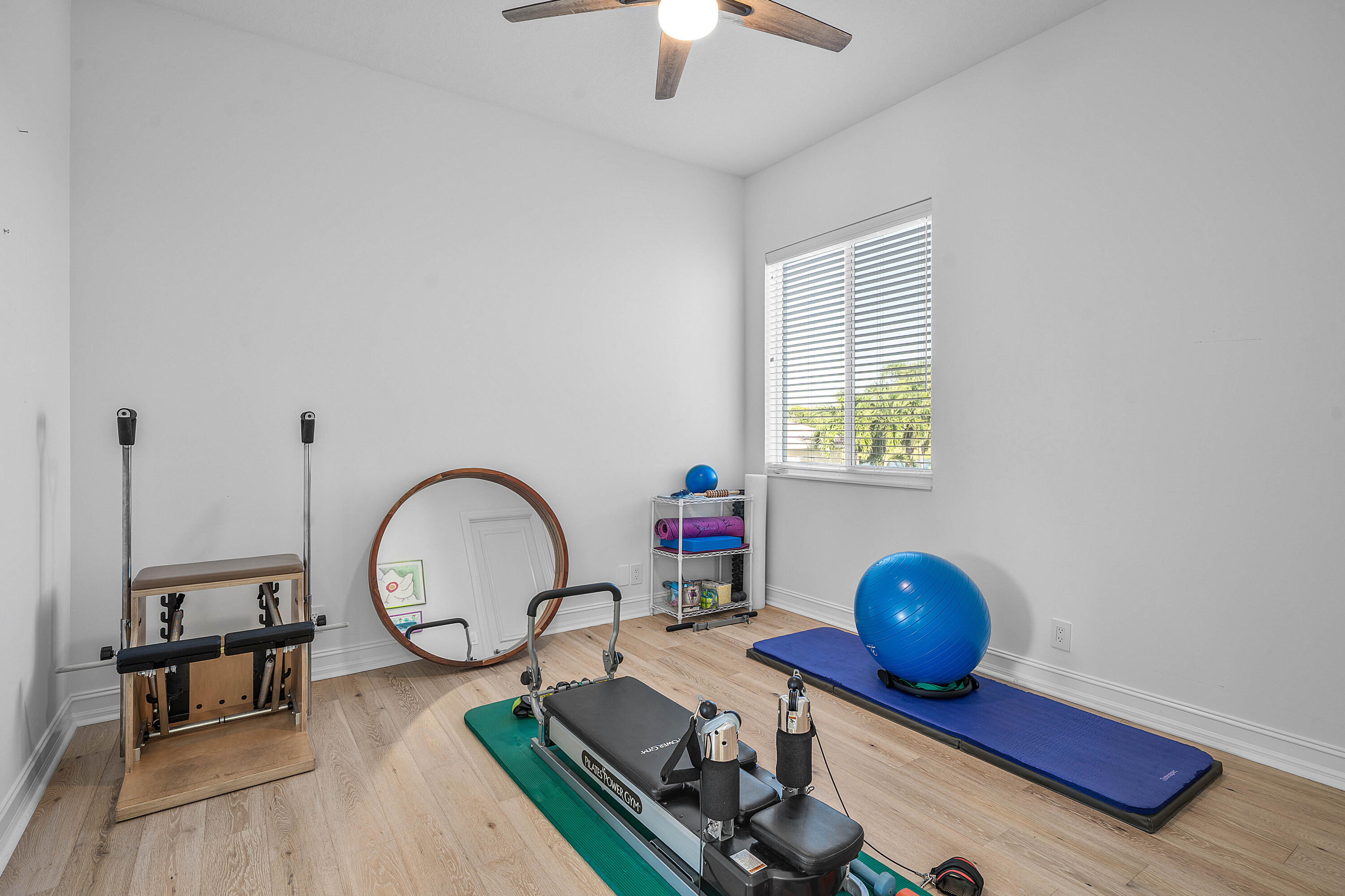 17963 LAKE AZURE Way