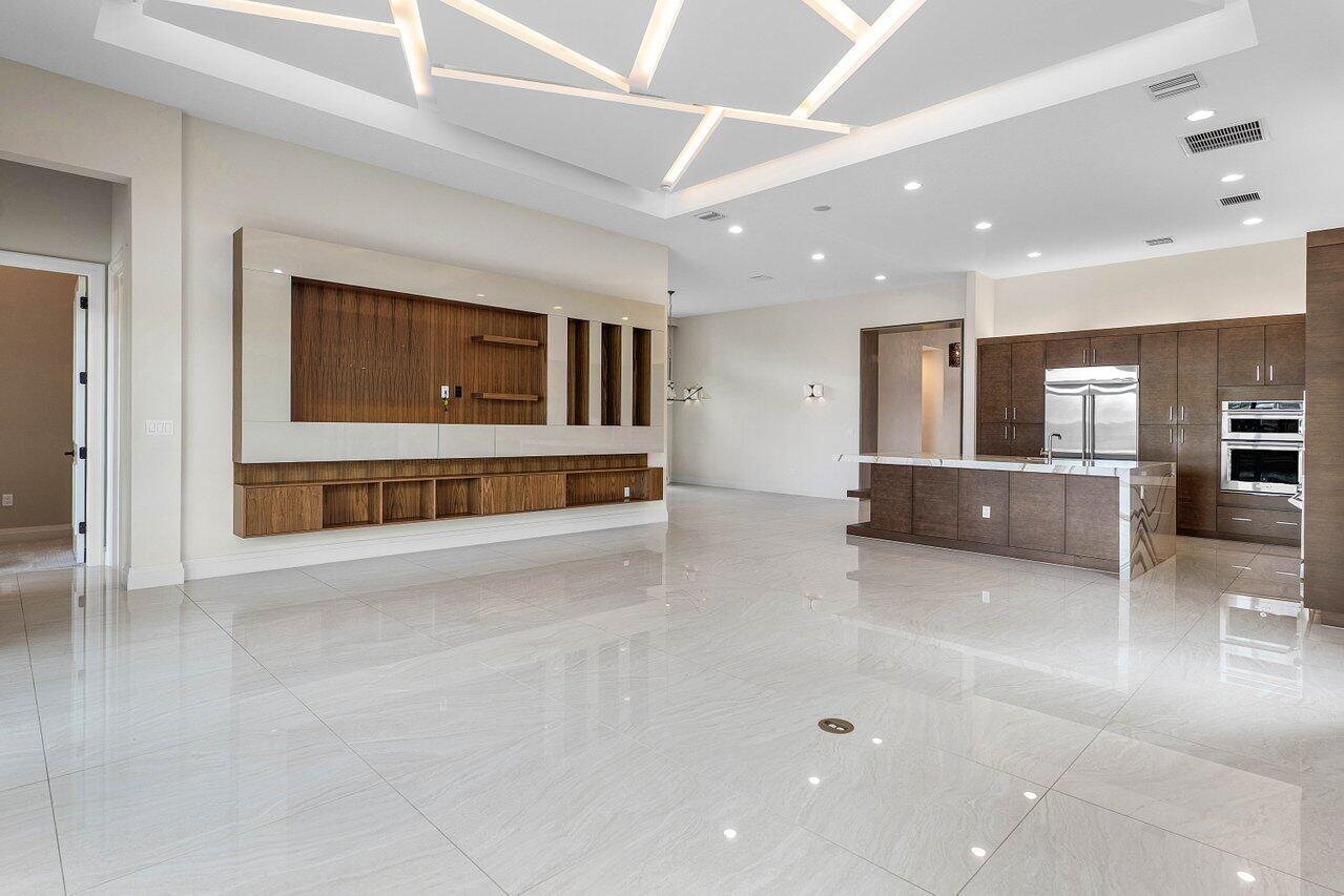 17143 Ludovica Lane
