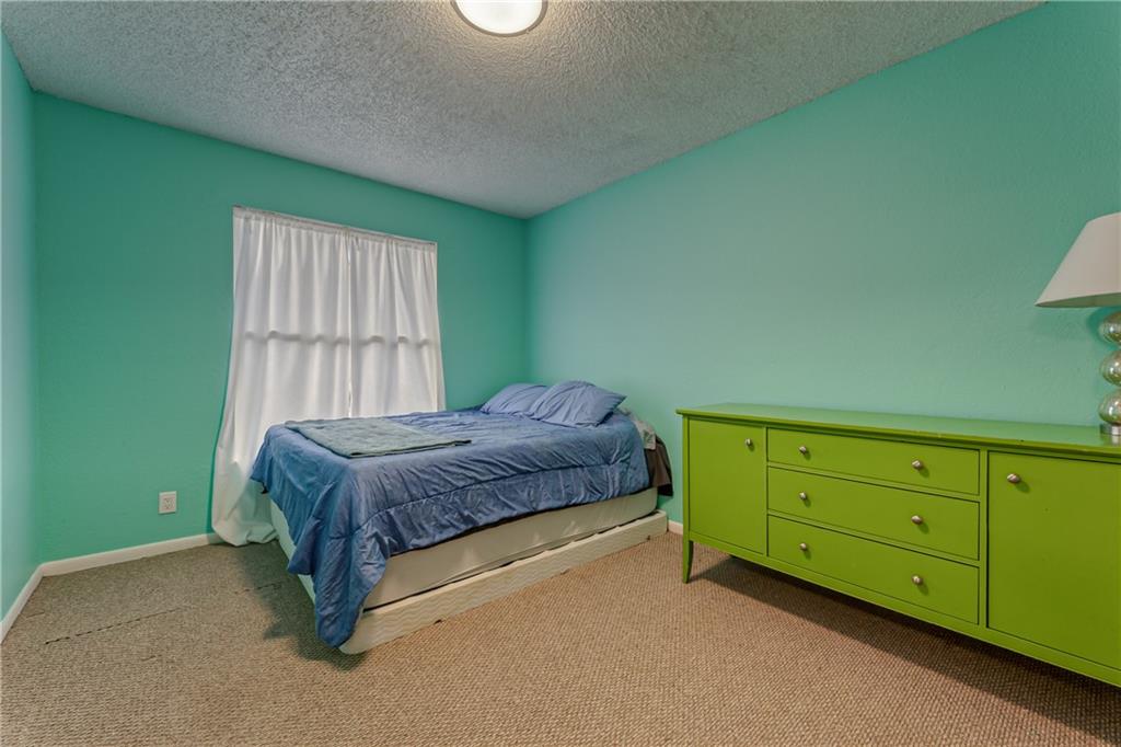 12221 Quilting Lane