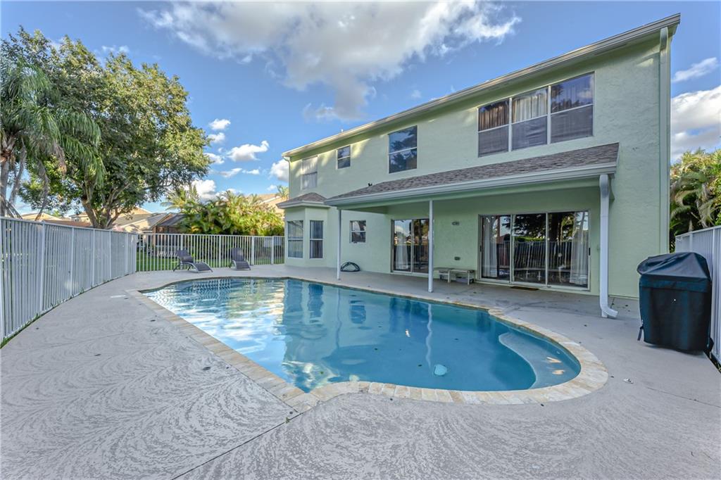 12221 Quilting Lane