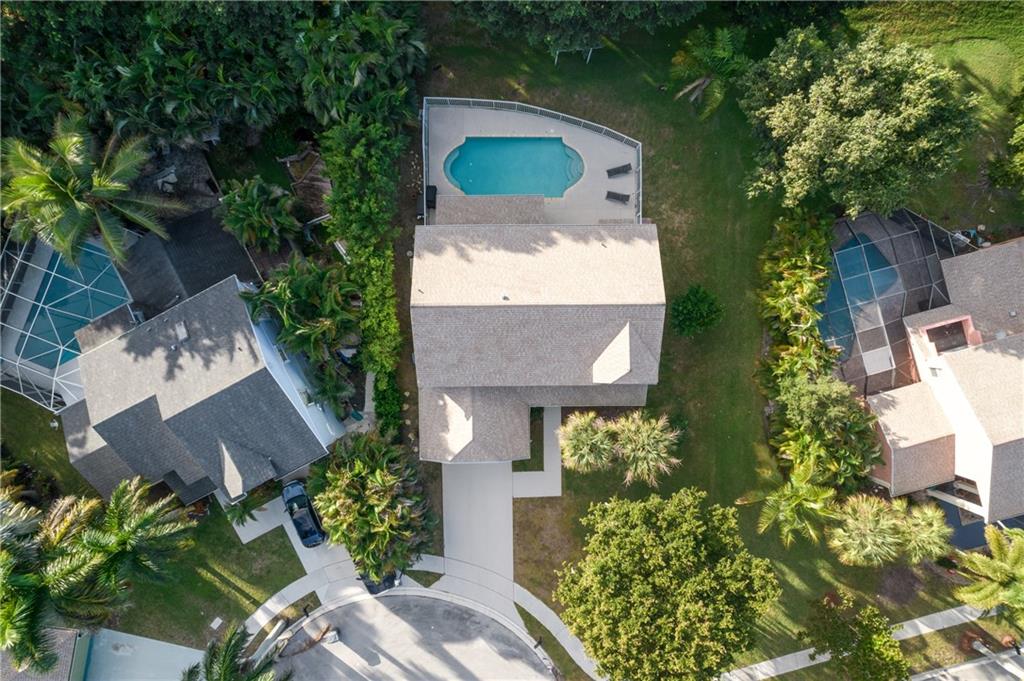 12221 Quilting Lane