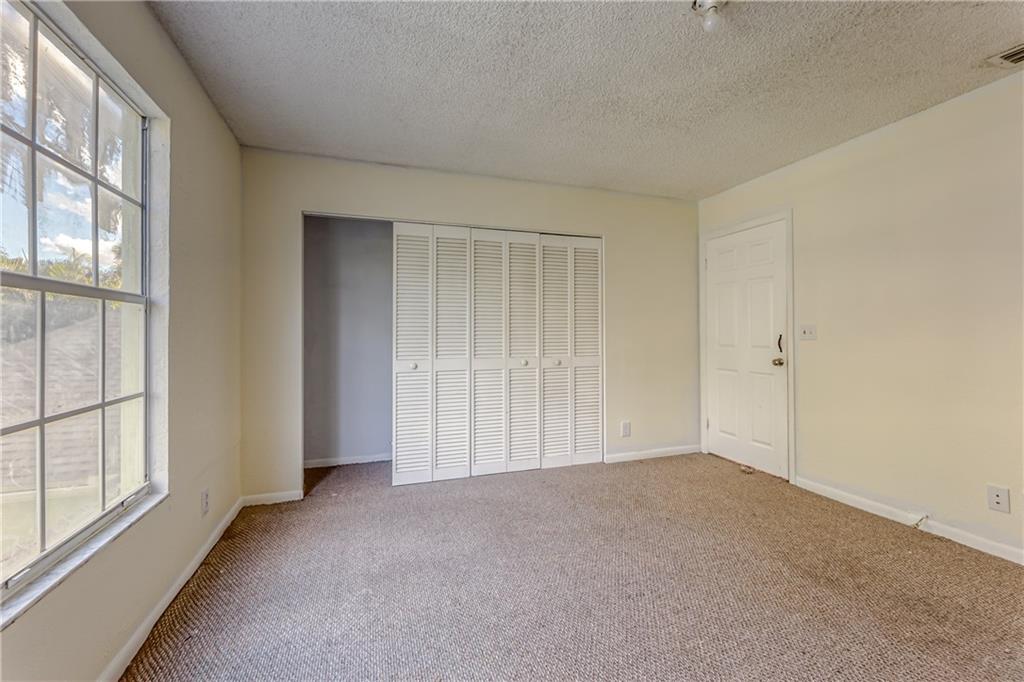 12221 Quilting Lane