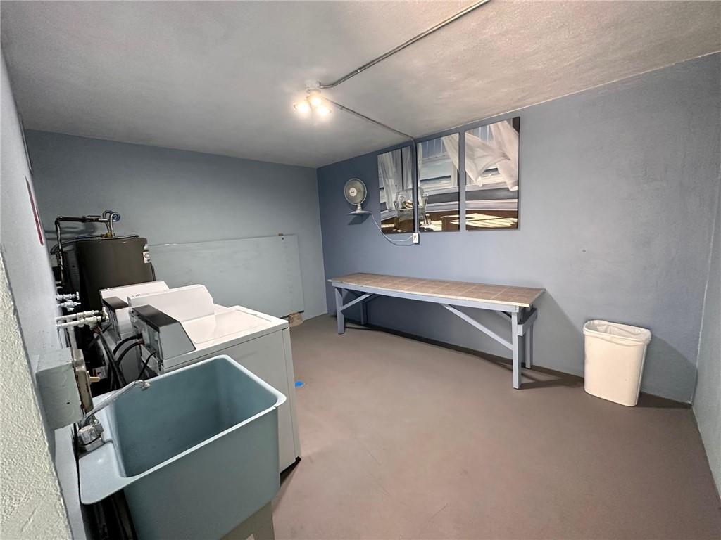 2161 NE 42nd Ct Unit: 214
