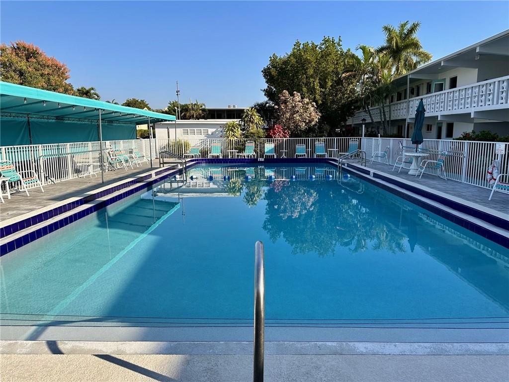 2161 NE 42nd Ct Unit: 214