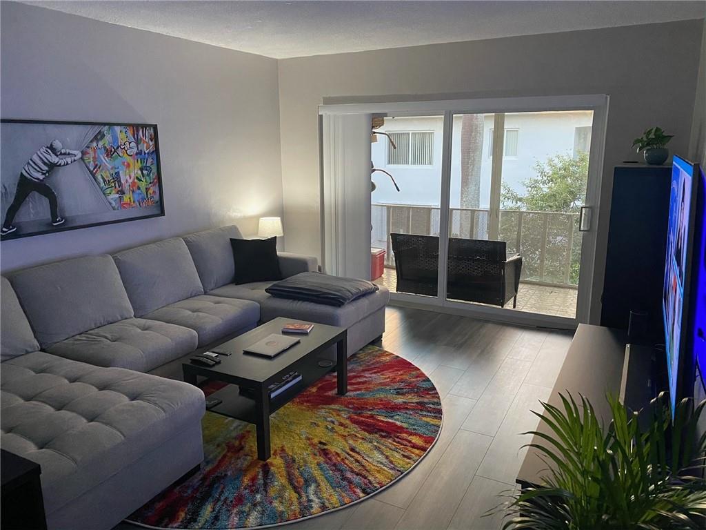2161 NE 42nd Ct Unit: 214