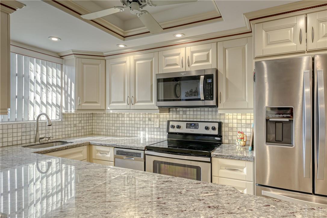 2731 NE 14th St Cswy Unit: 630