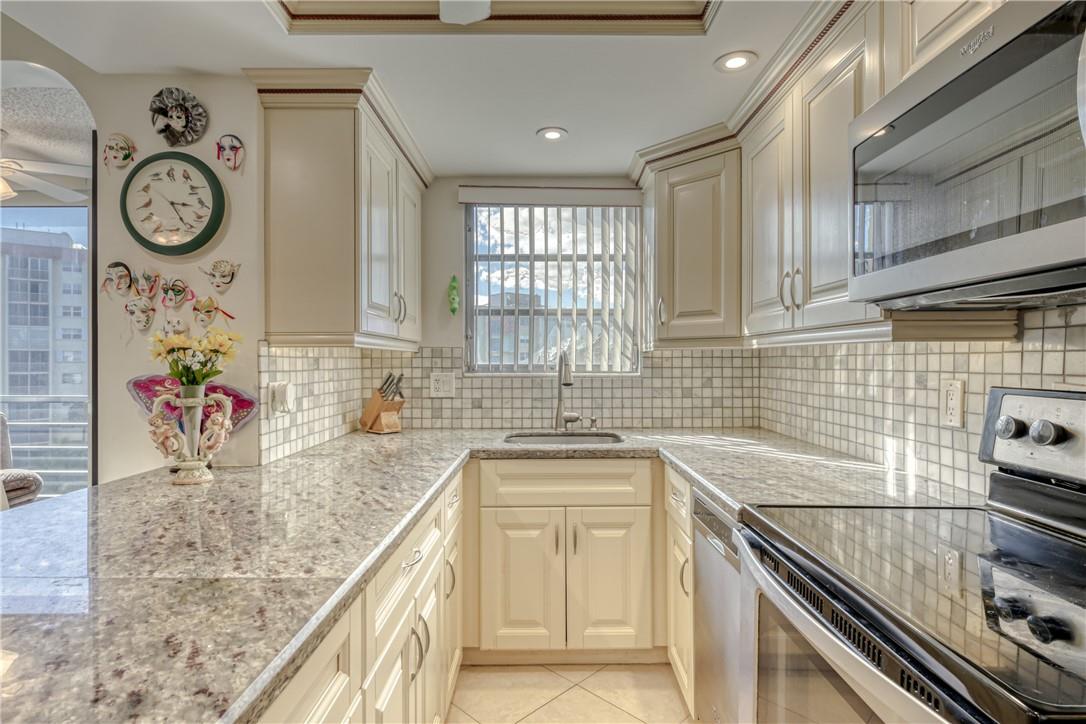 2731 NE 14th St Cswy Unit: 630