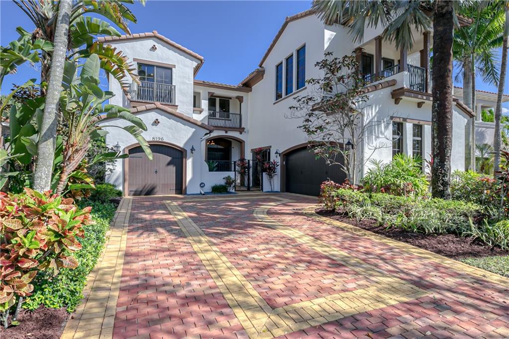 8196 Emerald Ave