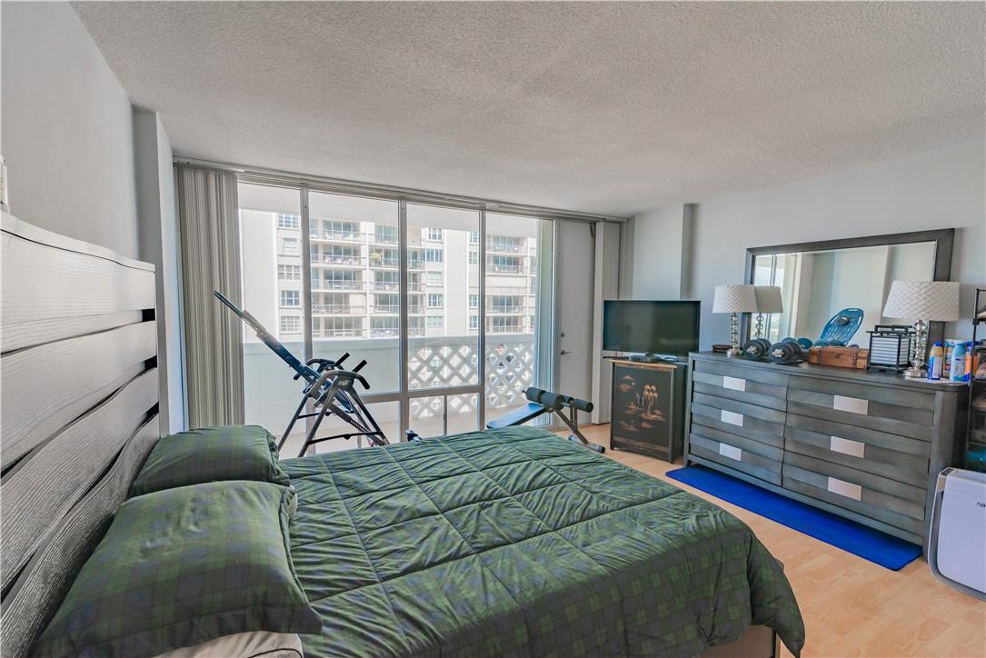 1200 South Ocean Unit: 10F