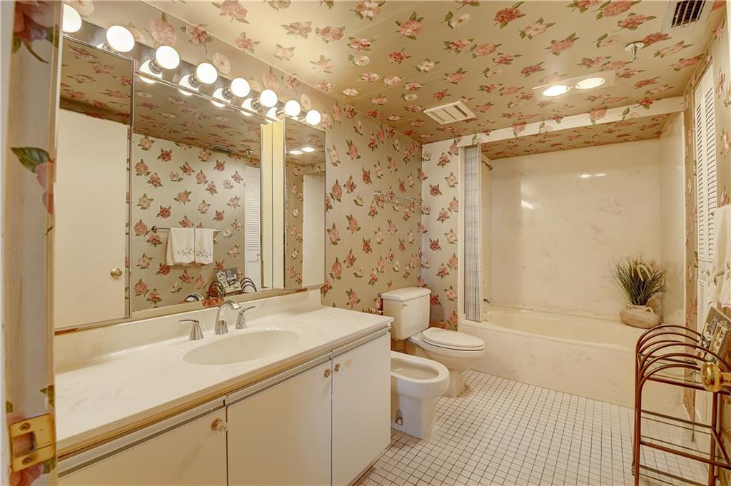 5340 NW 2nd Ave Unit: 1210