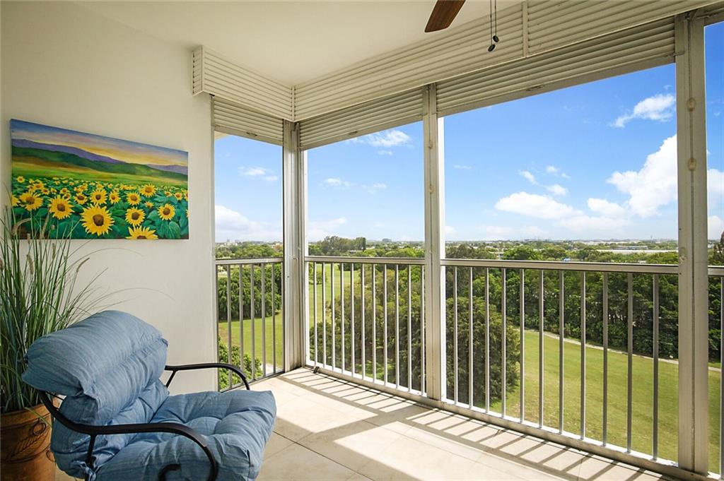 3150 N Palm Aire Dr Unit: 908