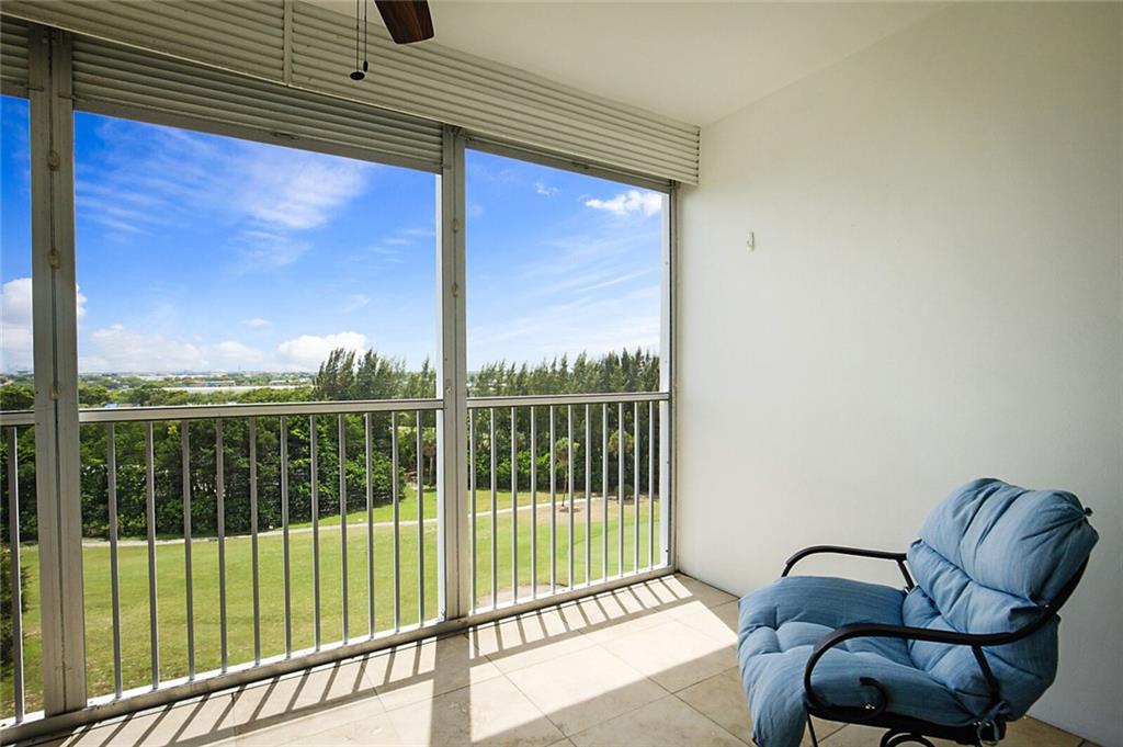 3150 N Palm Aire Dr Unit: 908