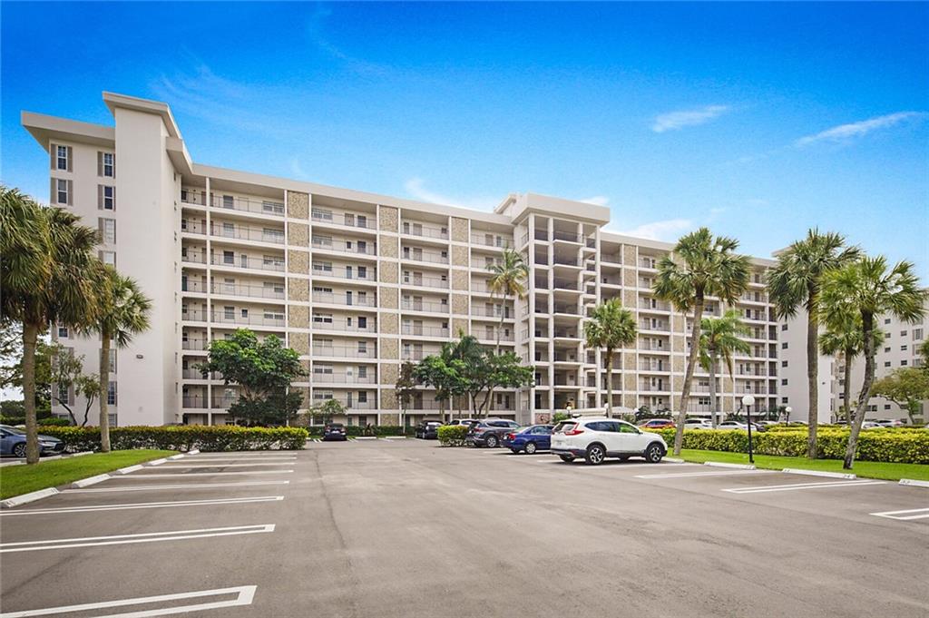 3150 N Palm Aire Dr Unit: 908