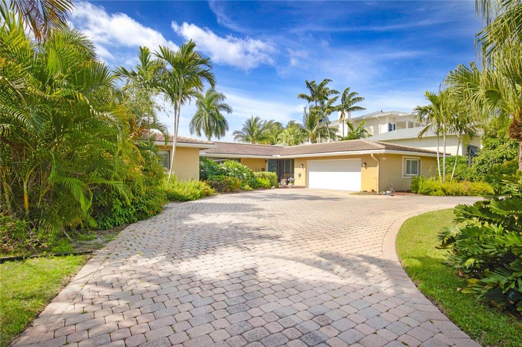 2324 NE 30th Ct