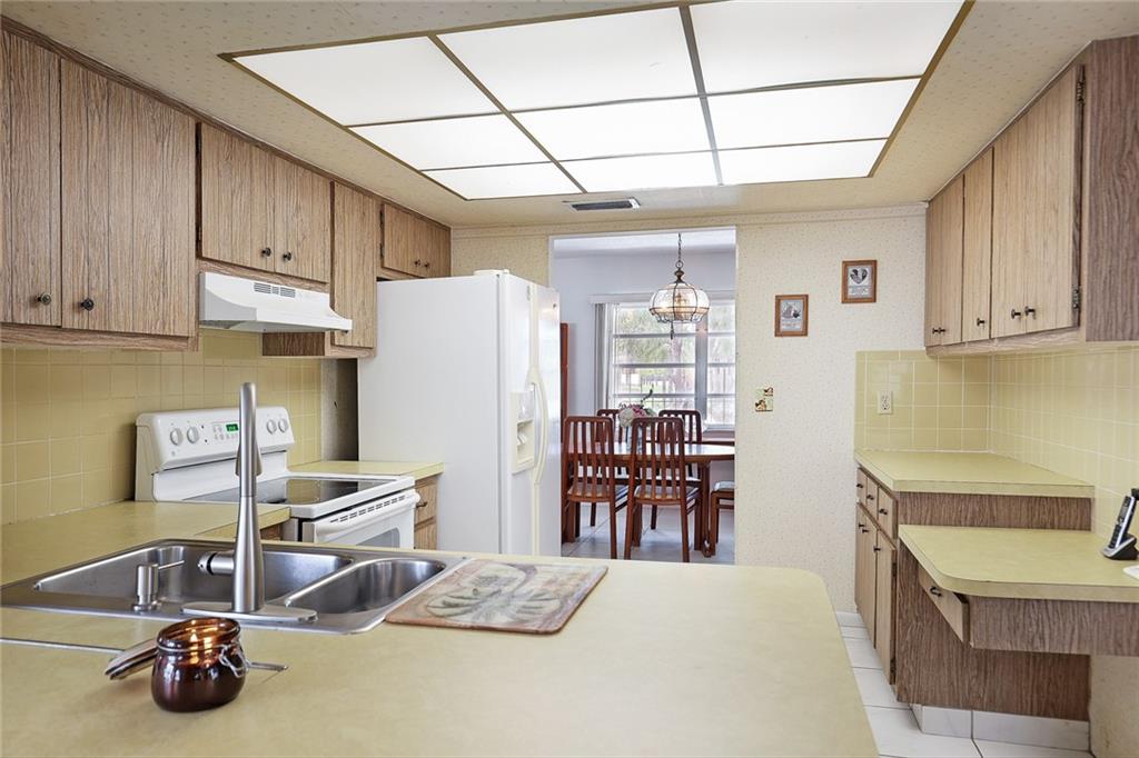 1464 SE 7th St