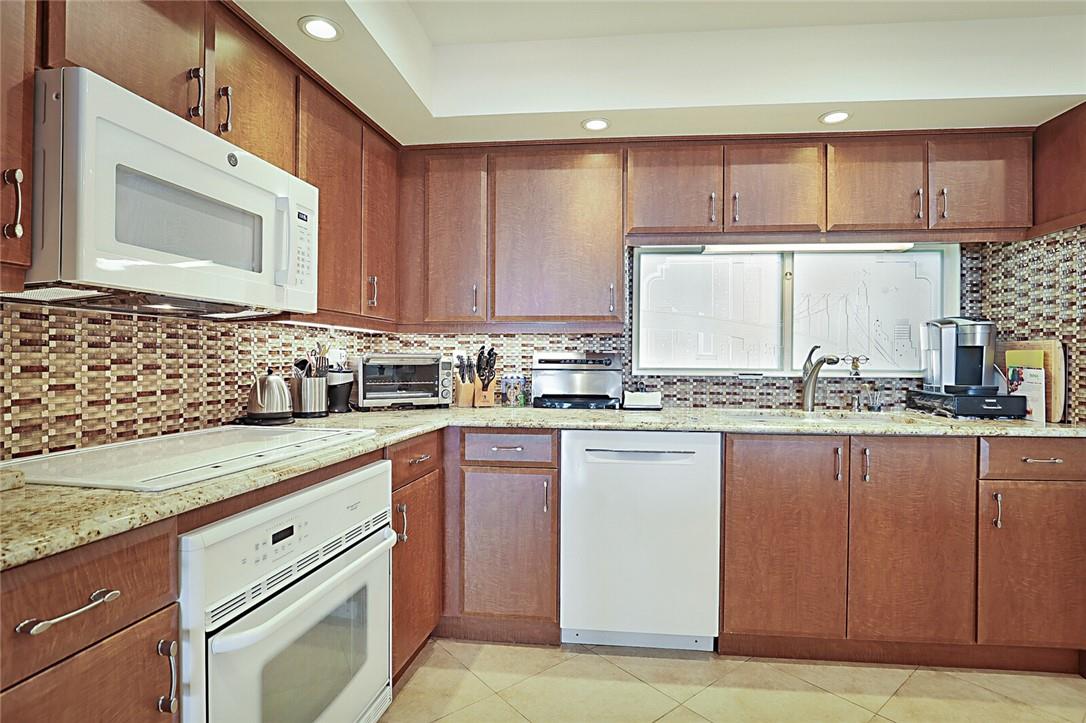 2480 Presidential Way Unit: 1903