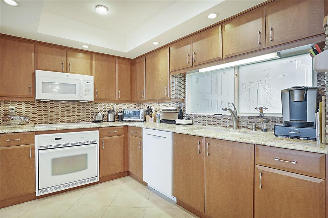 2480 Presidential Way Unit: 1903