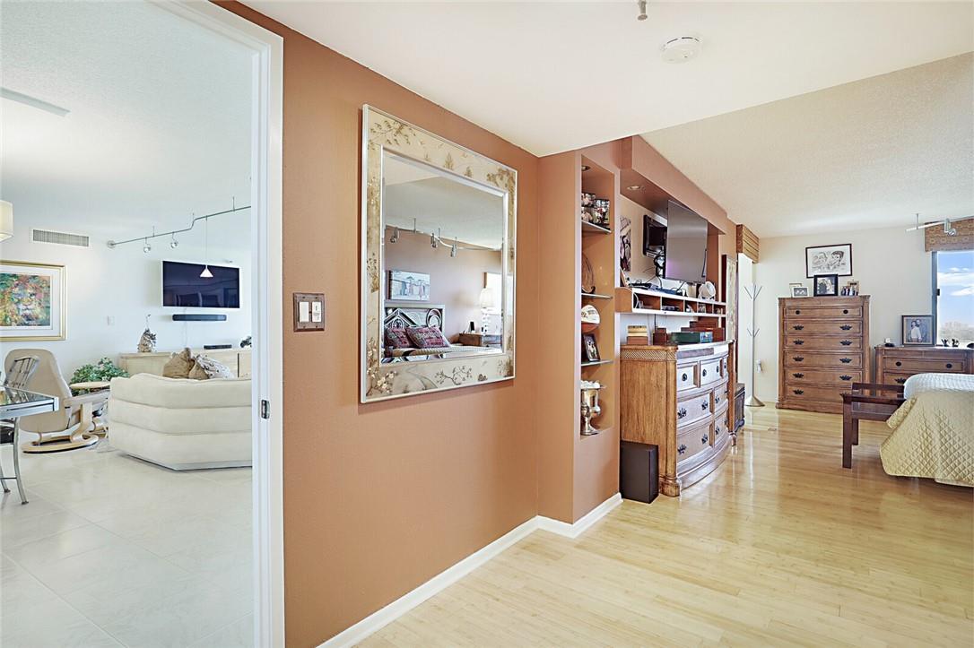 2480 Presidential Way Unit: 1903