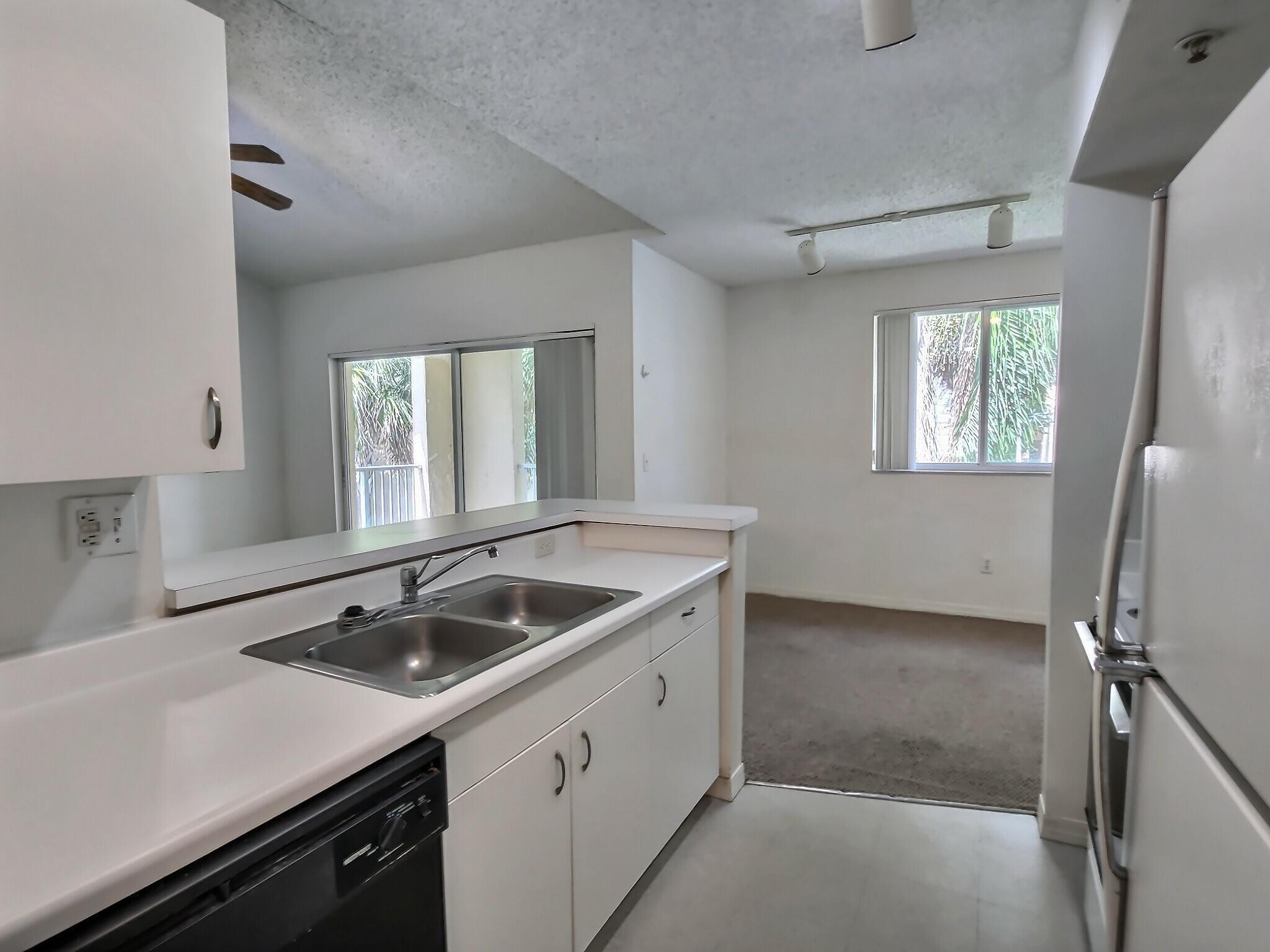 2620 S University Dr Unit: 214