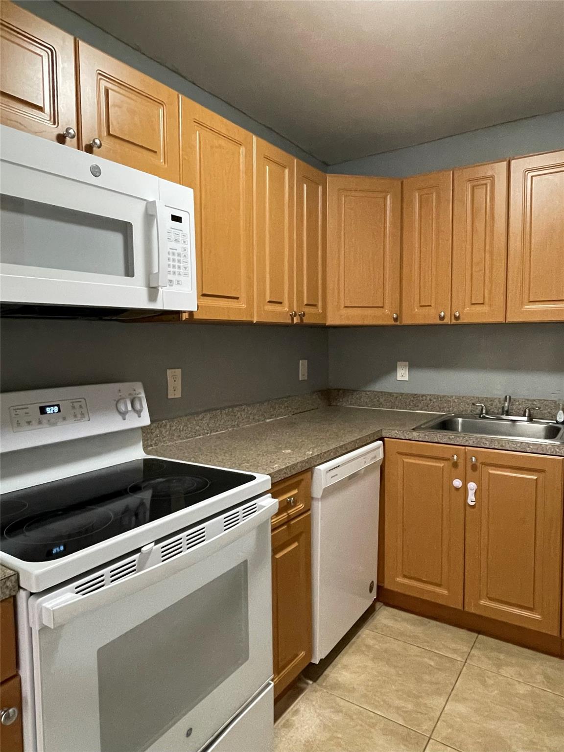 555 SE 8th st Unit: 251