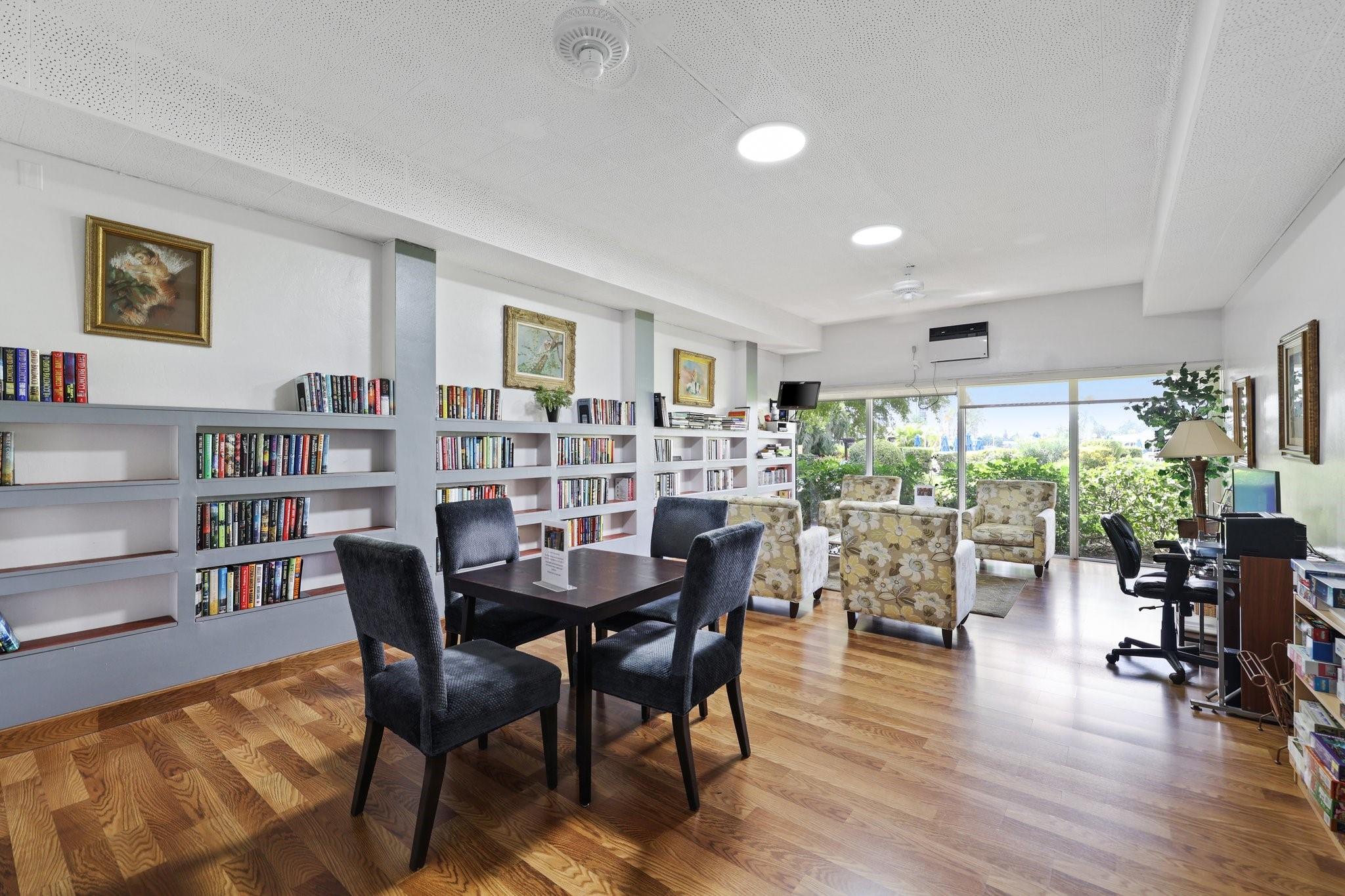 3233 NE 34th St Unit: 1512A