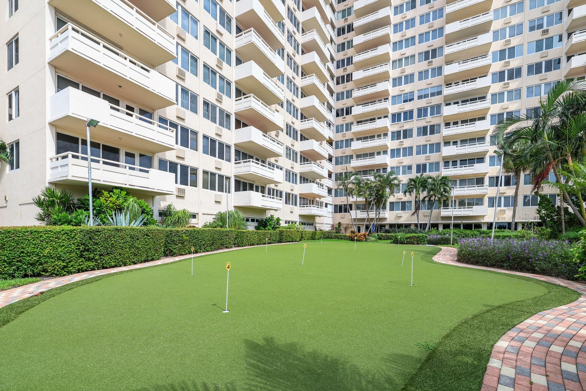 3233 NE 34th St Unit: 1512A