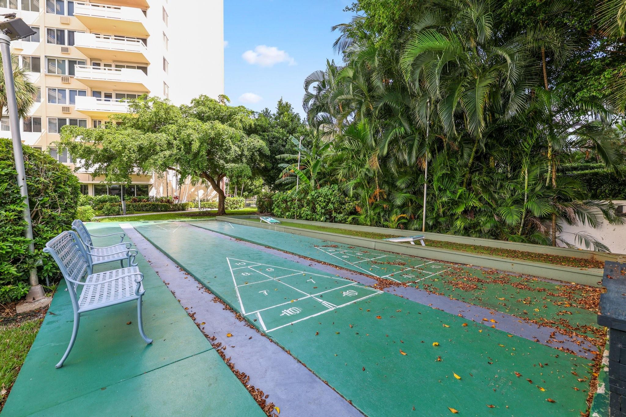 3233 NE 34th St Unit: 1512A