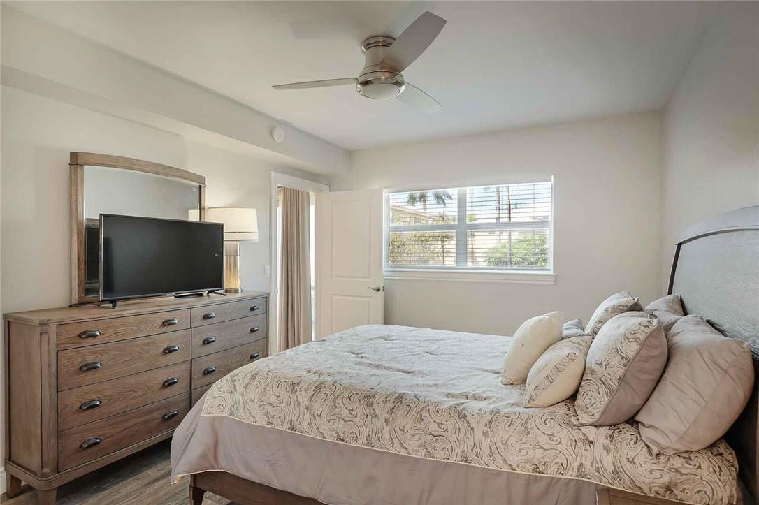 1951 NE 39th St Unit: 257