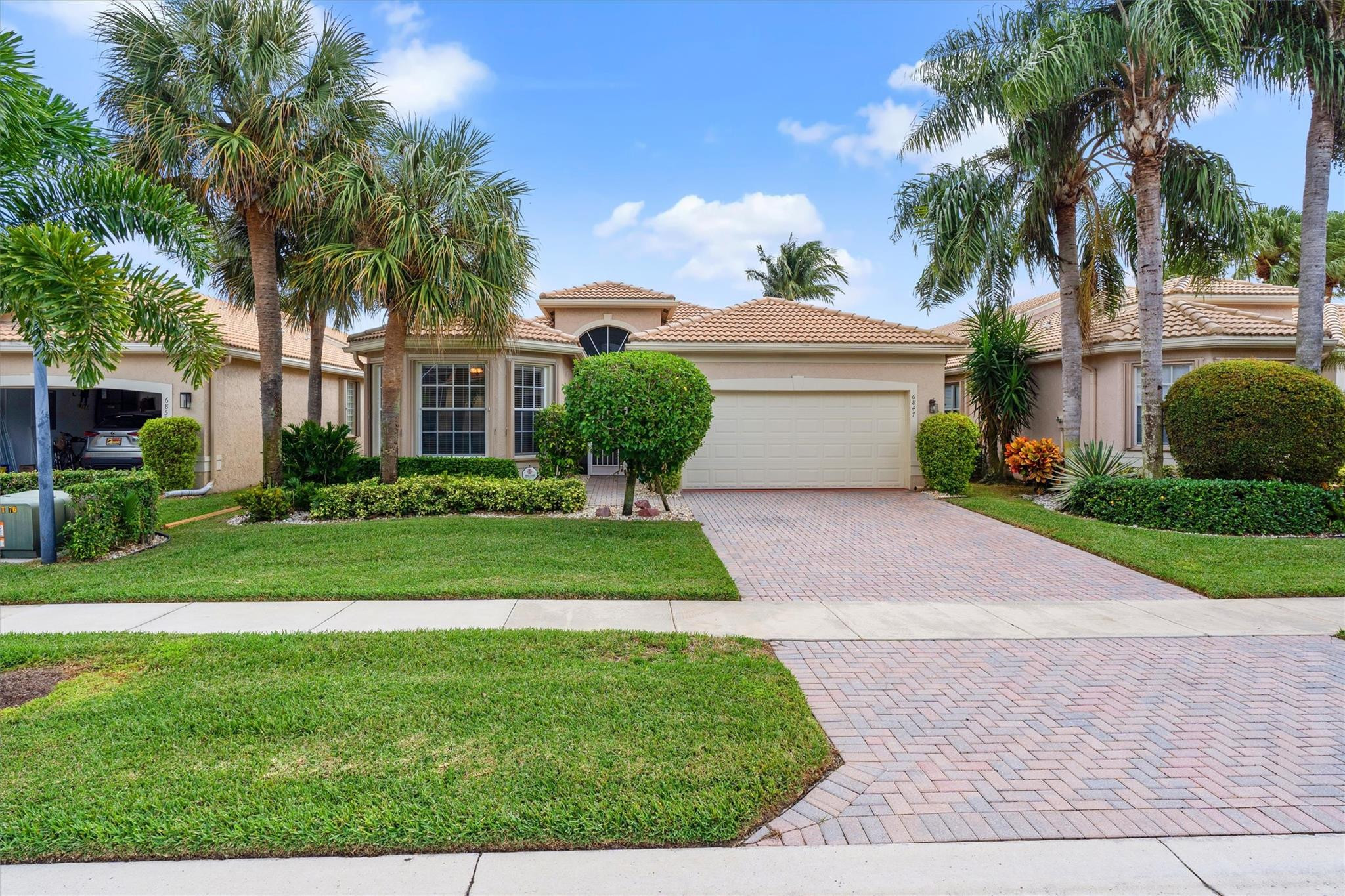 6847 Imperial Beach Cir