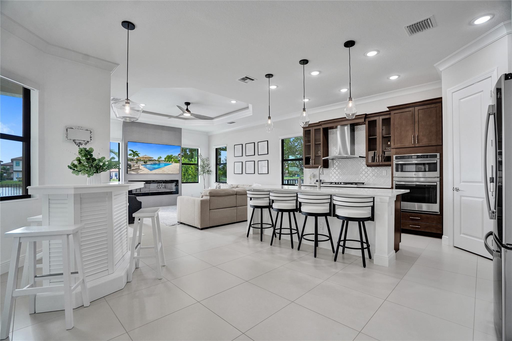 12060 Watermark Way, Parkland