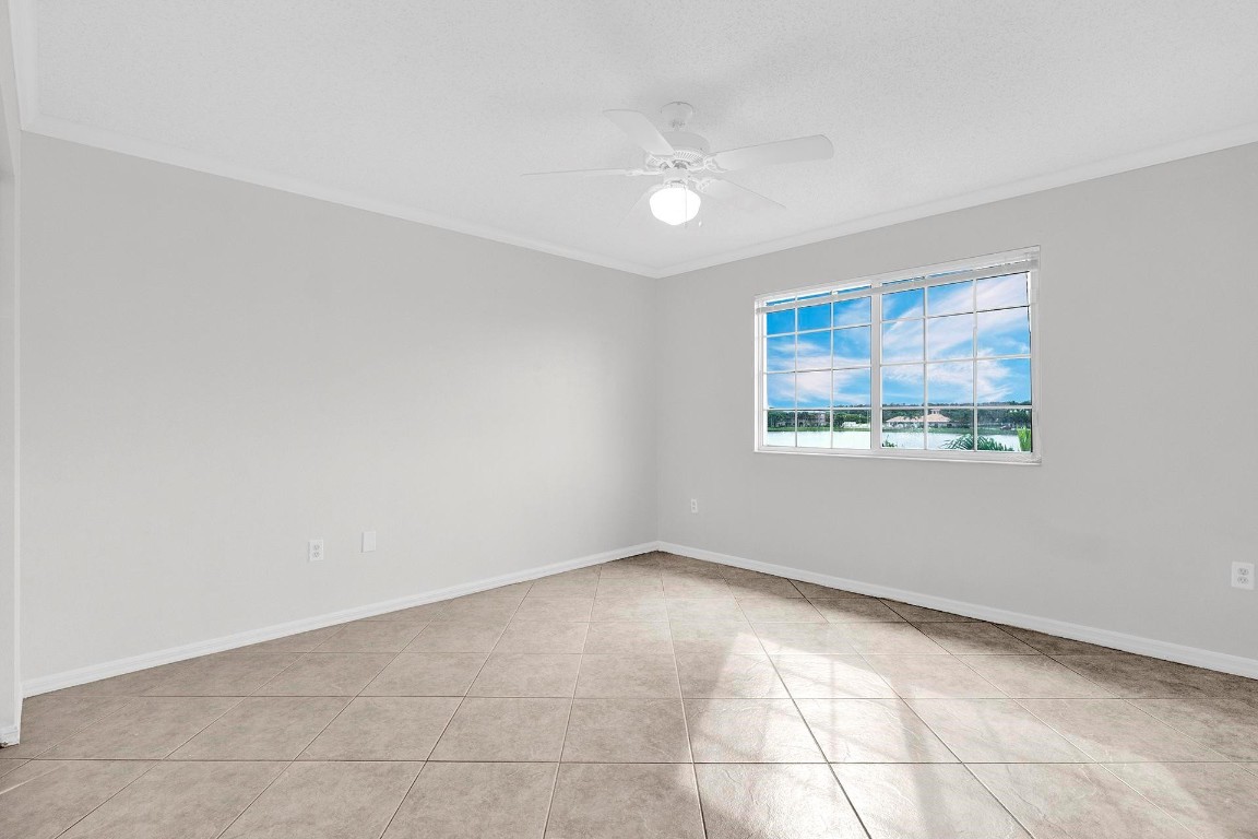 5031 Wiles Road 306, Coconut Creek Unit: 306