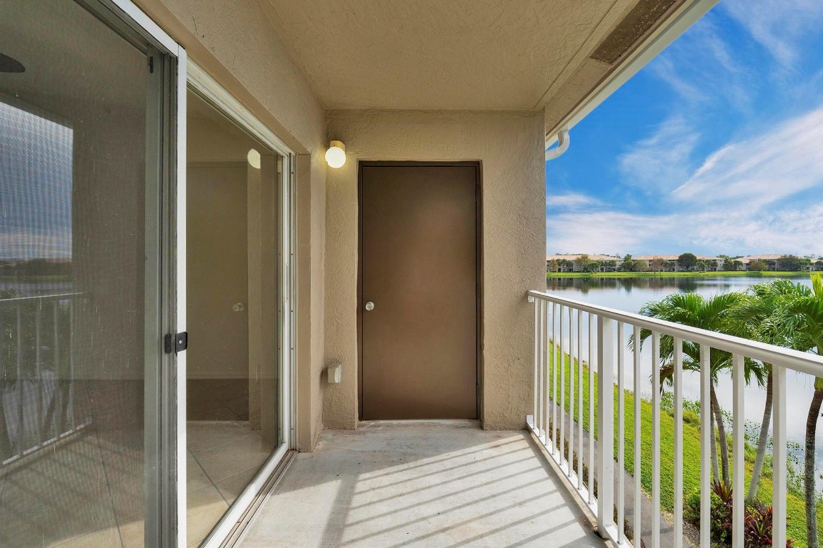 5031 Wiles Road 306, Coconut Creek Unit: 306
