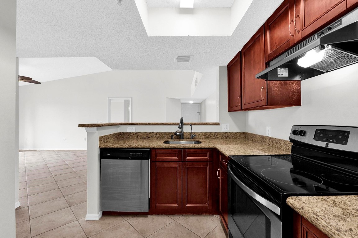 5031 Wiles Road 306, Coconut Creek Unit: 306