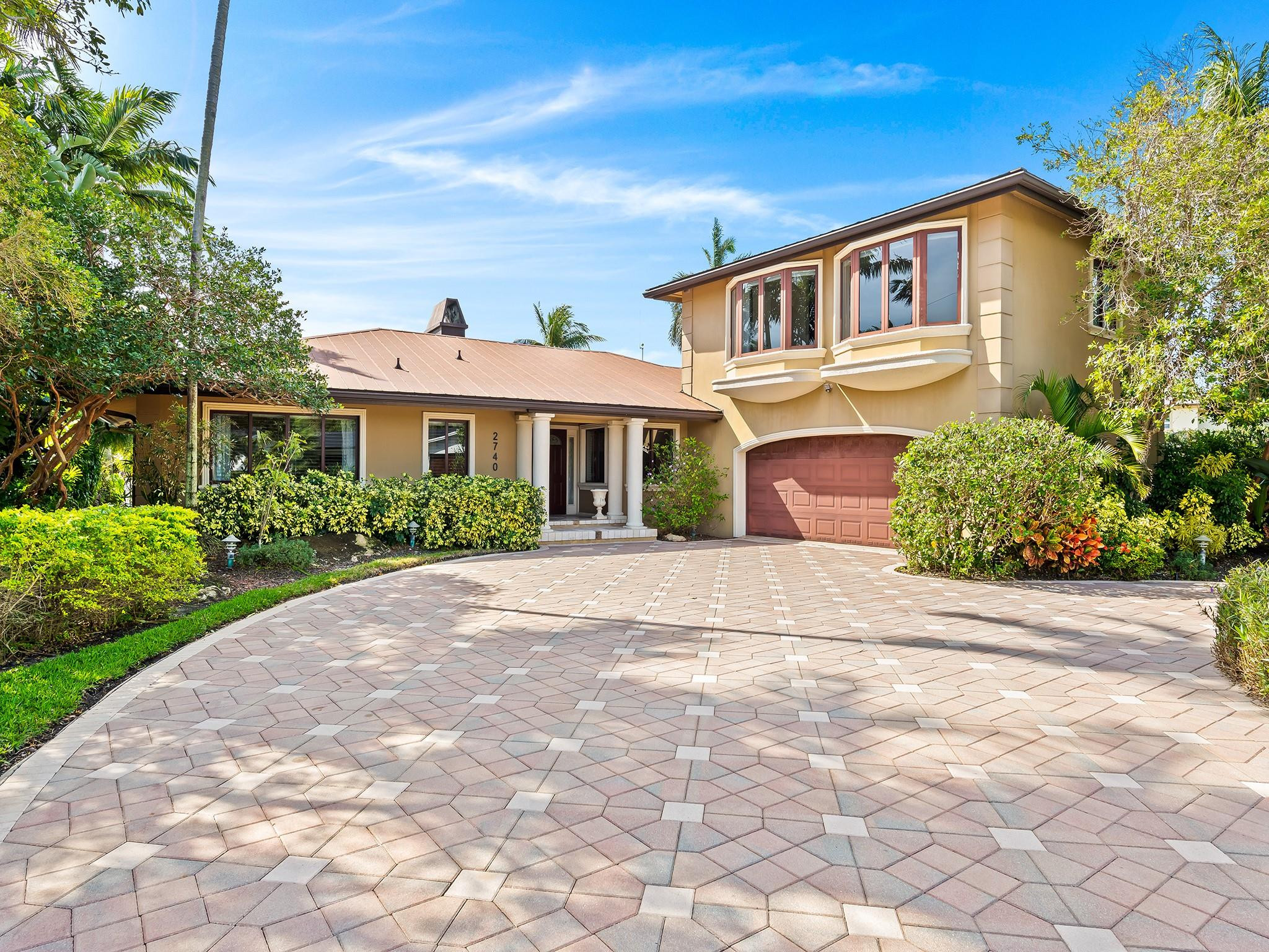 2740 NE 23RD PL