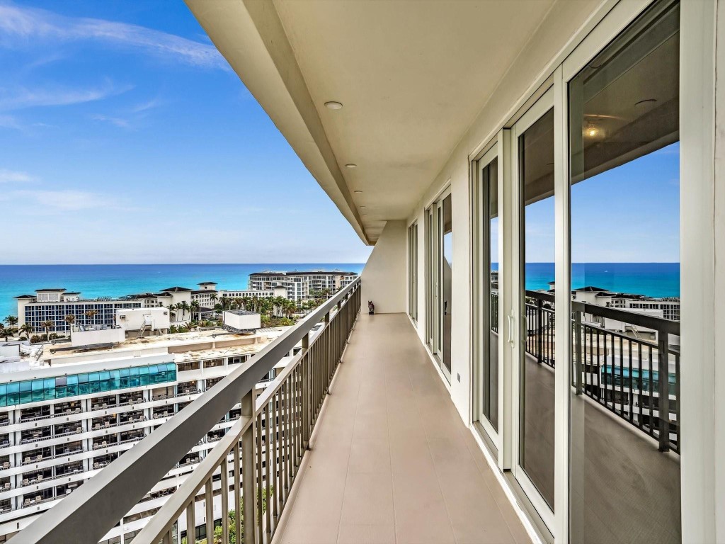 901 E Camino Real Ph-2B, Boca Raton Unit: Ph-2B