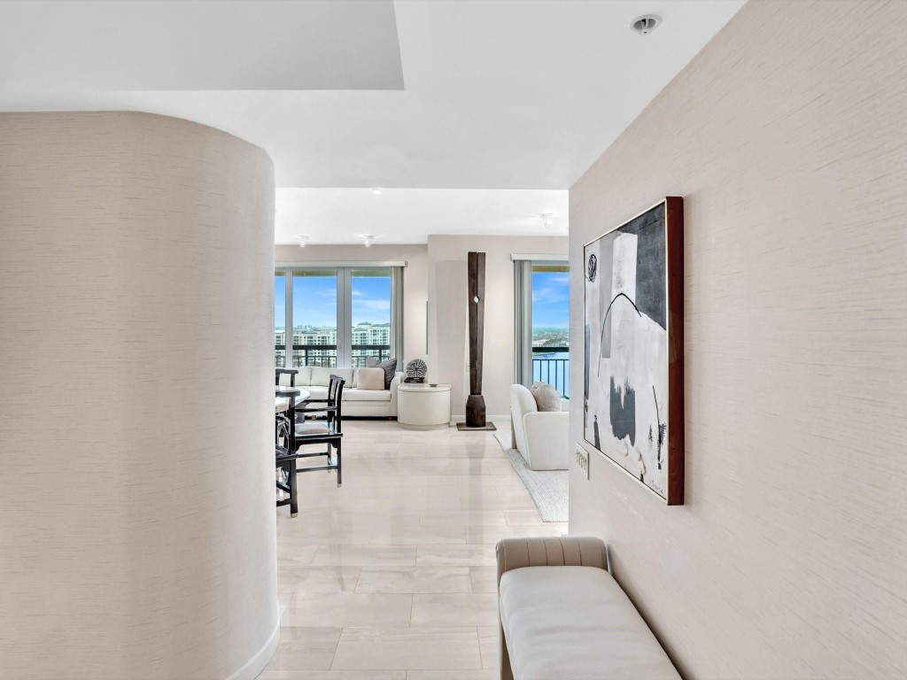 901 E Camino Real Ph-2B, Boca Raton Unit: Ph-2B