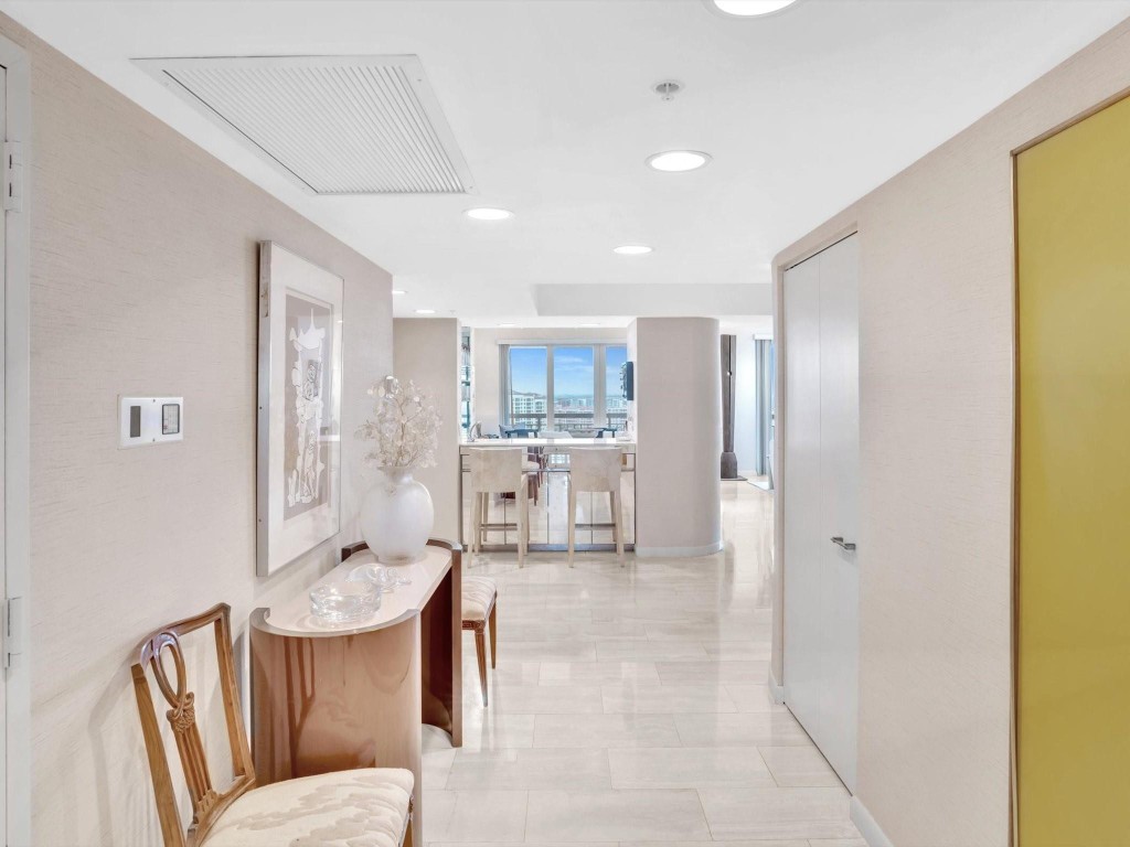 901 E Camino Real Ph-2B, Boca Raton Unit: Ph-2B