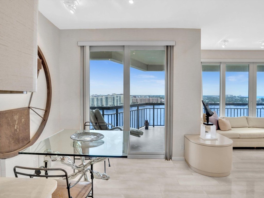 901 E Camino Real Ph-2B, Boca Raton Unit: Ph-2B