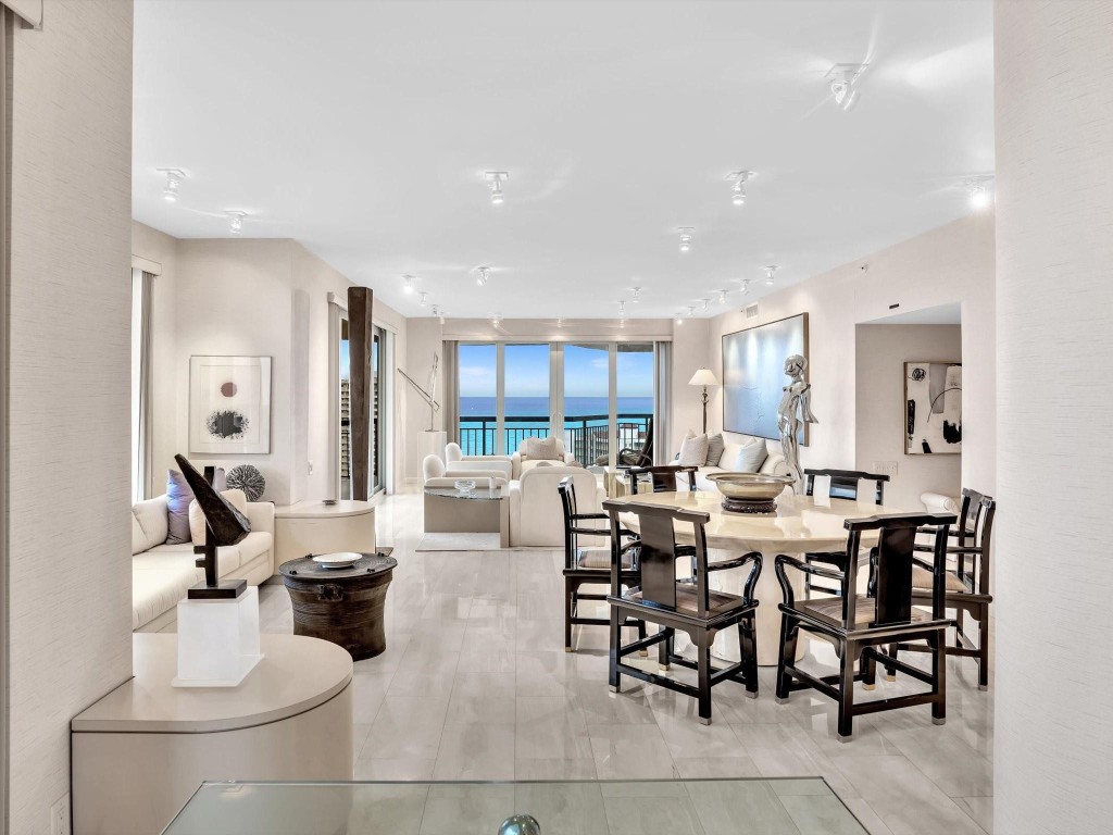 901 E Camino Real Ph-2B, Boca Raton Unit: Ph-2B