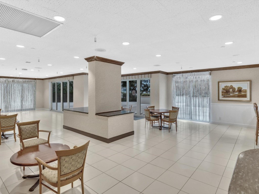 901 E Camino Real Ph-2B, Boca Raton Unit: Ph-2B